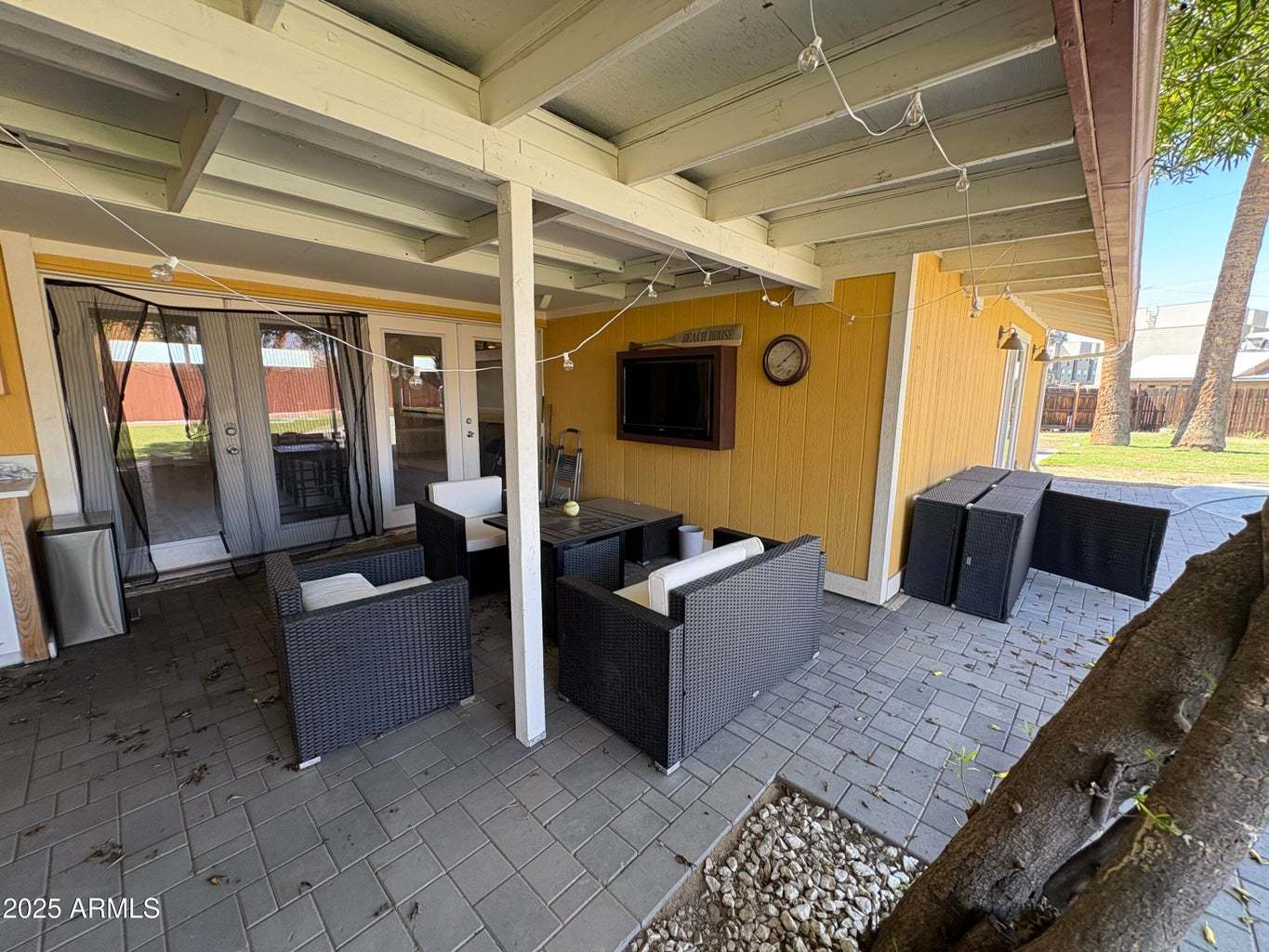 422 W EVA ST property image