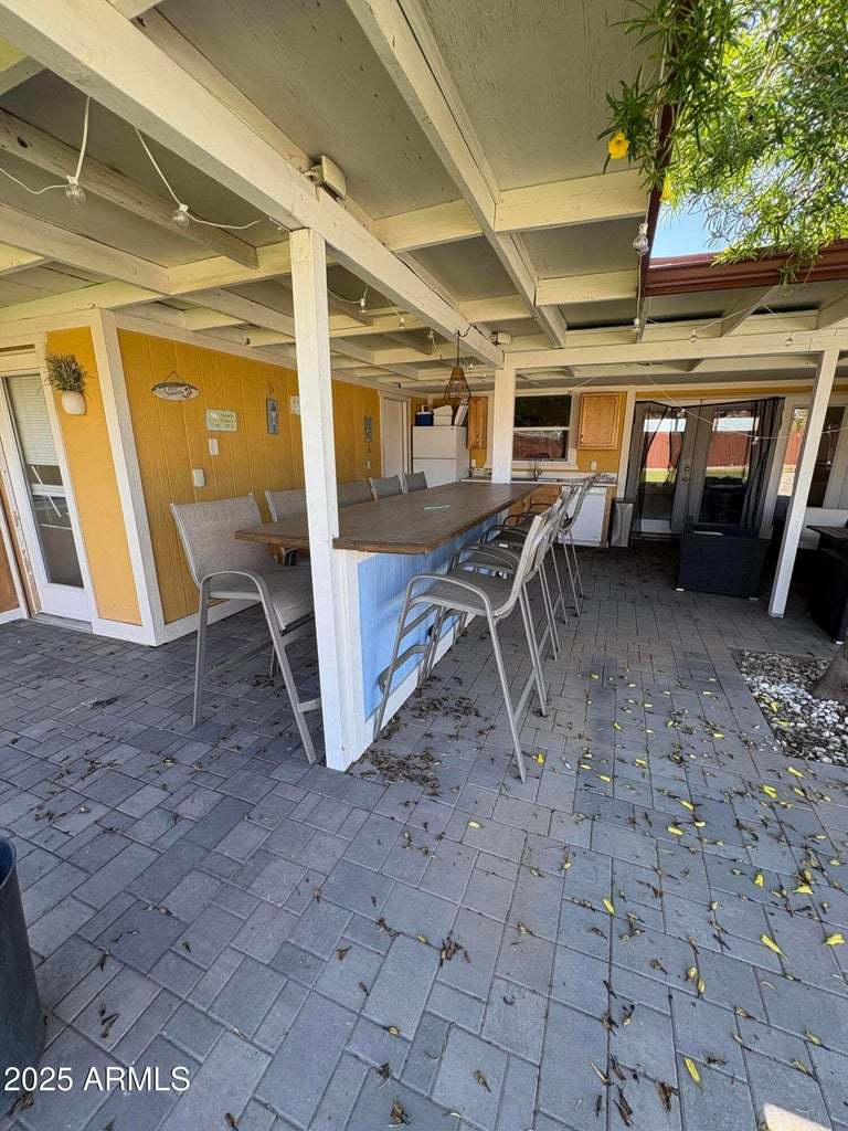 422 W EVA ST property image