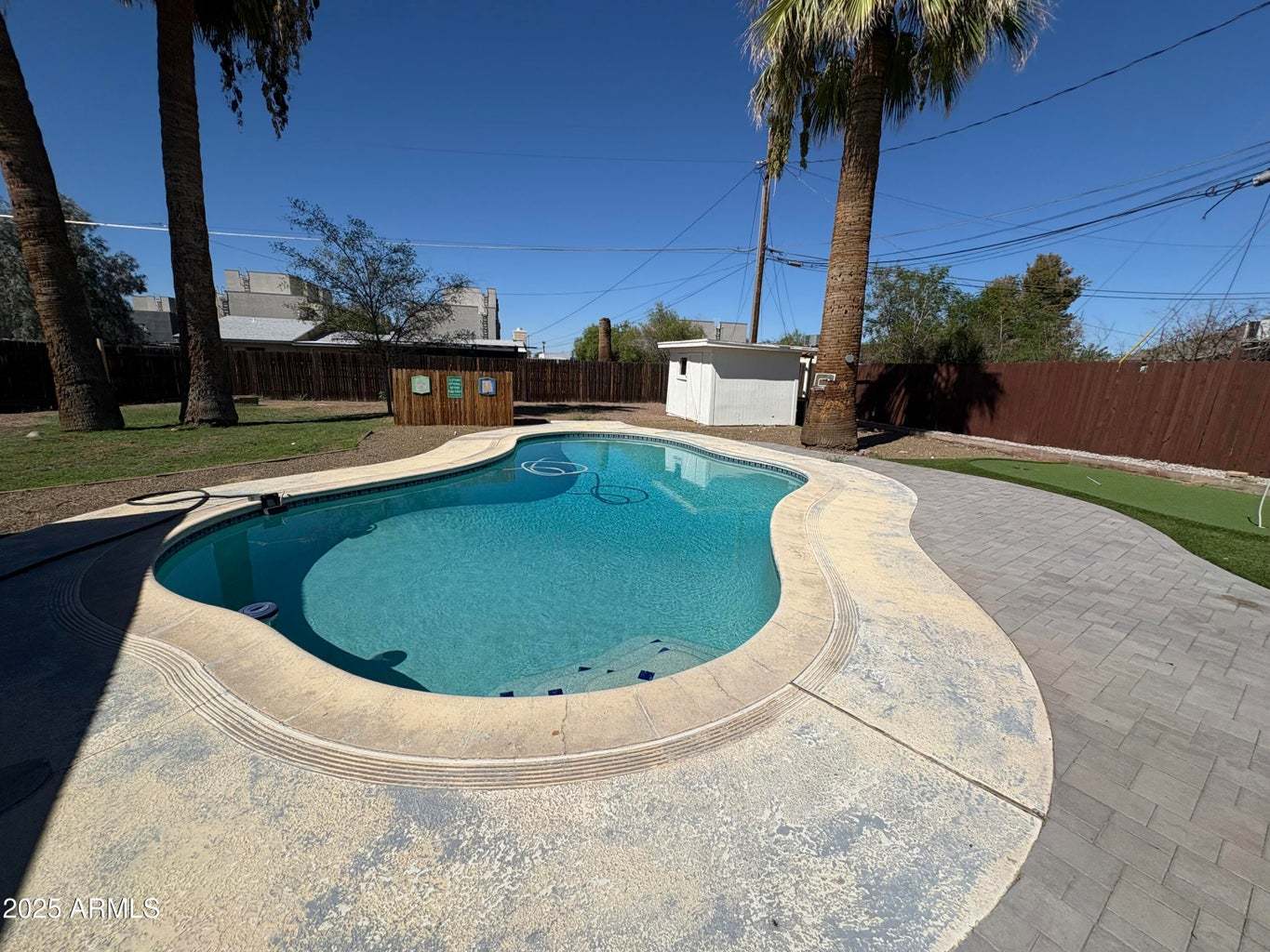 422 W EVA ST property image