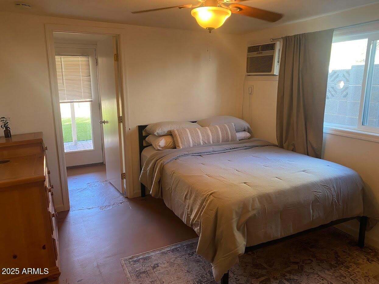 422 W EVA ST property image