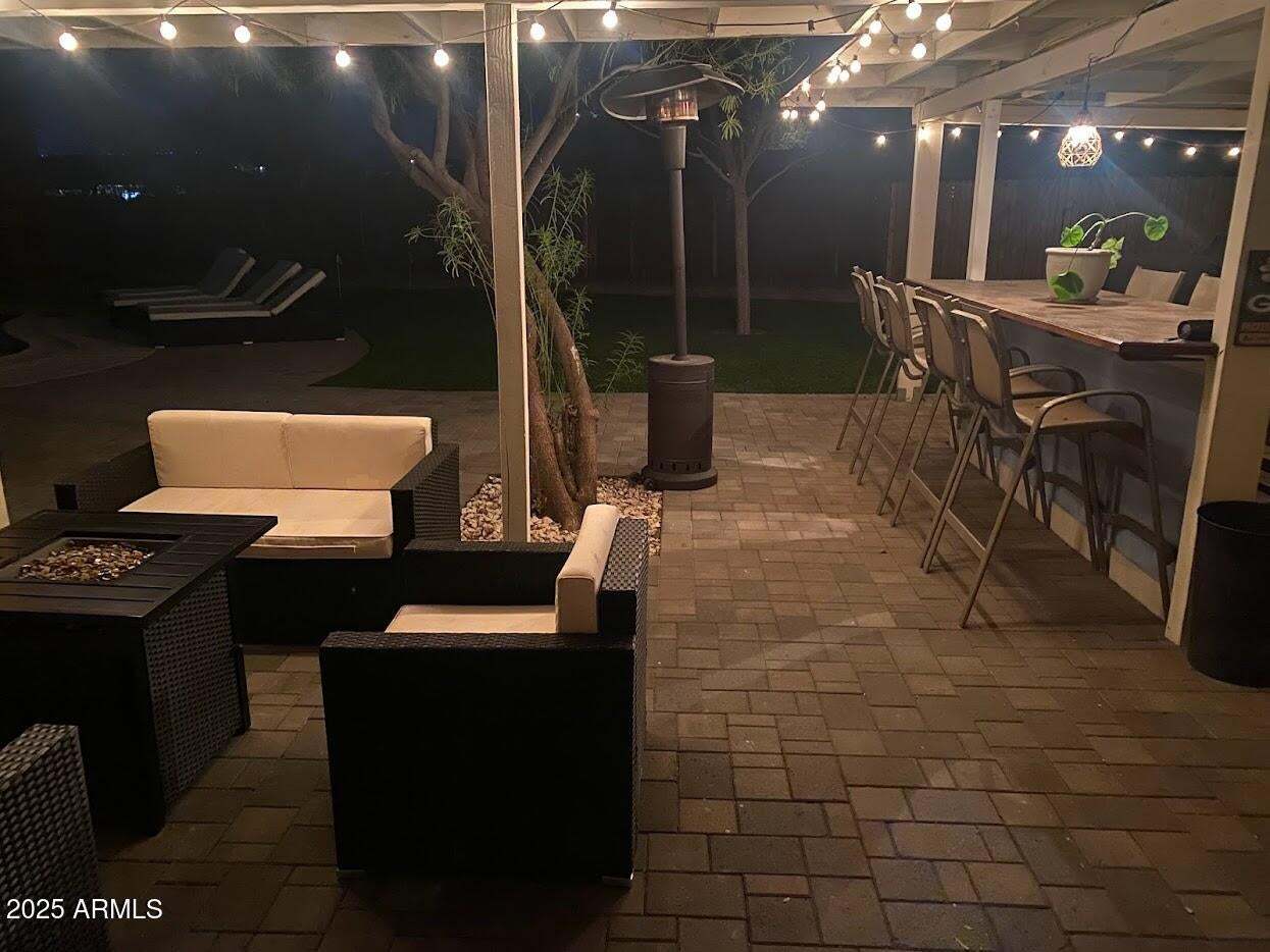 422 W EVA ST property image