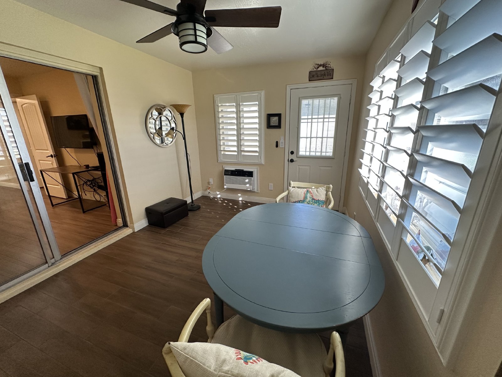 Fully Furnished property image