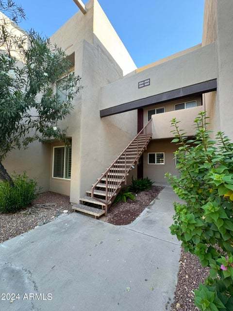 Desirable Scottsdale Condo in Prime Location property image