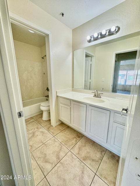 Desirable Scottsdale Condo in Prime Location property image