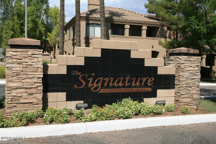 Signature Scottsdale Condo - Updated Vinyl wood Flooring, Paint and Ca property image
