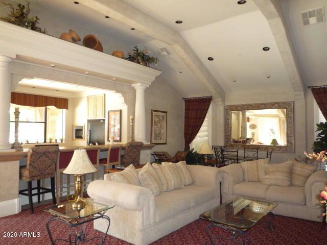 Signature Scottsdale Condo - Updated Vinyl wood Flooring, Paint and Ca property image