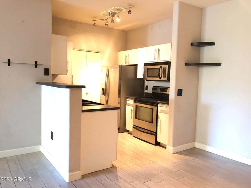 1b/1b condo in downtown Phoenix! property image