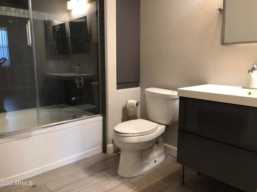 1b/1b condo in downtown Phoenix! property image