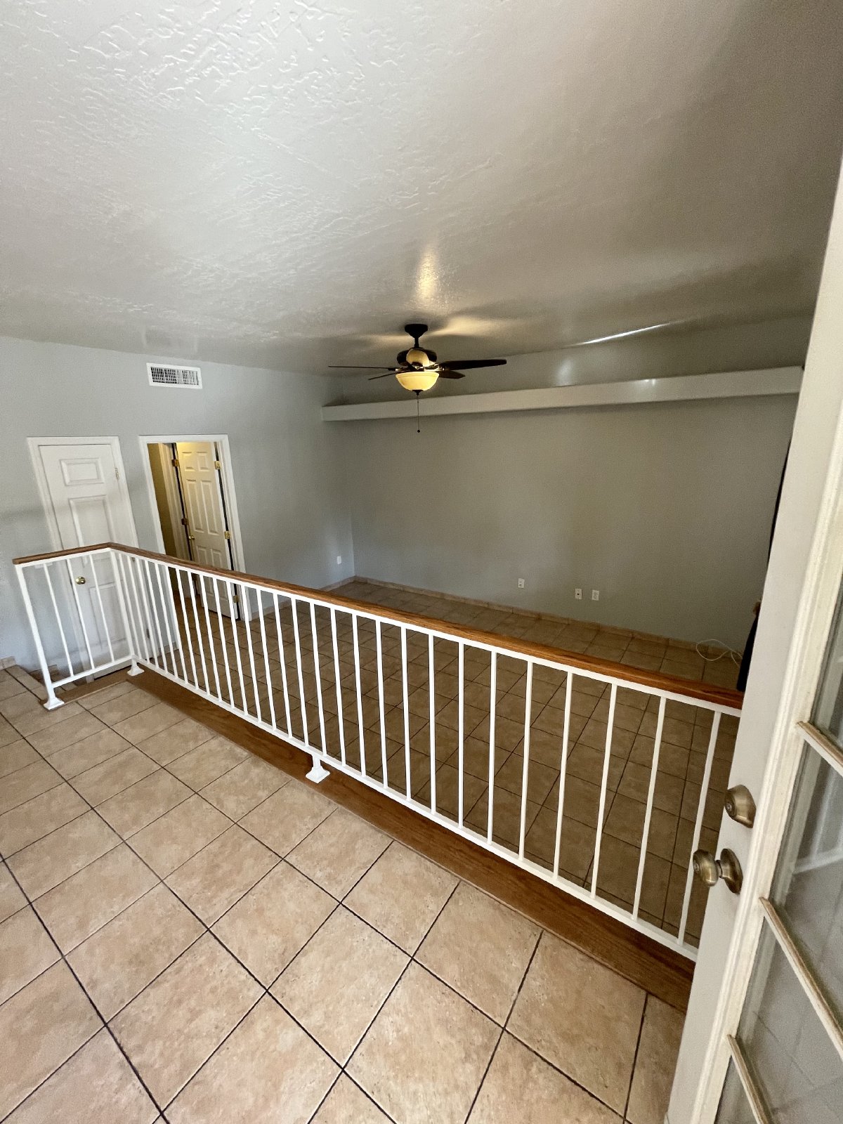 3bedroom/2.5 bathroom in great corner lot! property image