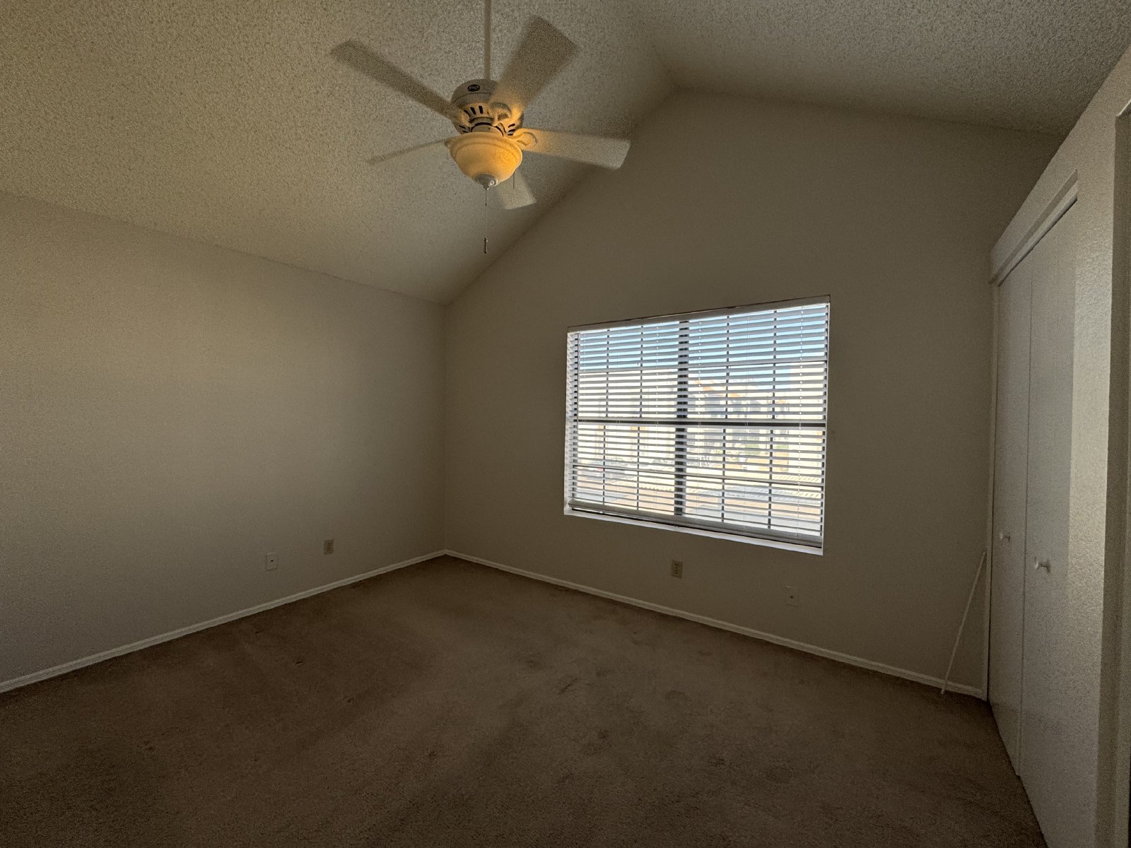 Terrific location-just minutes to Loop 101 & Hwy 51, Desert Ridge! property image