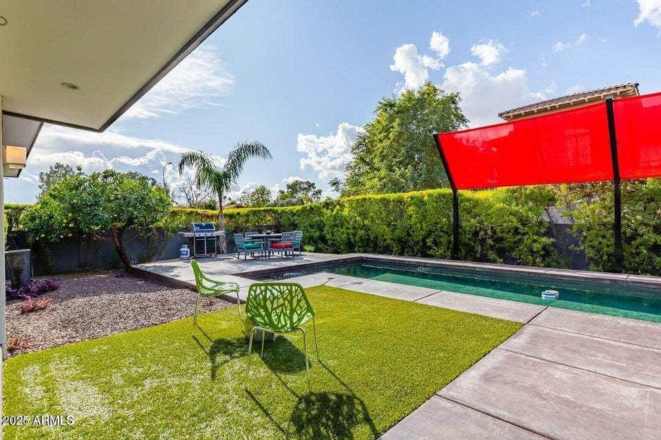 5 bedrooms / 5 bathrooms 5 blocks away from Old Town Scottsdale! property image