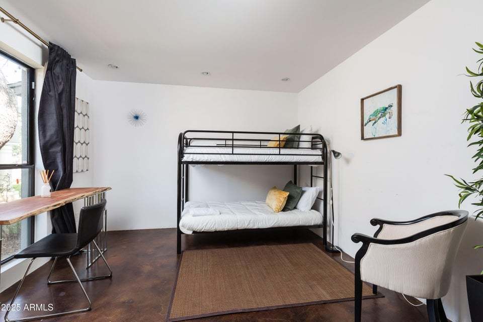 5 bedrooms / 5 bathrooms 5 blocks away from Old Town Scottsdale! property image