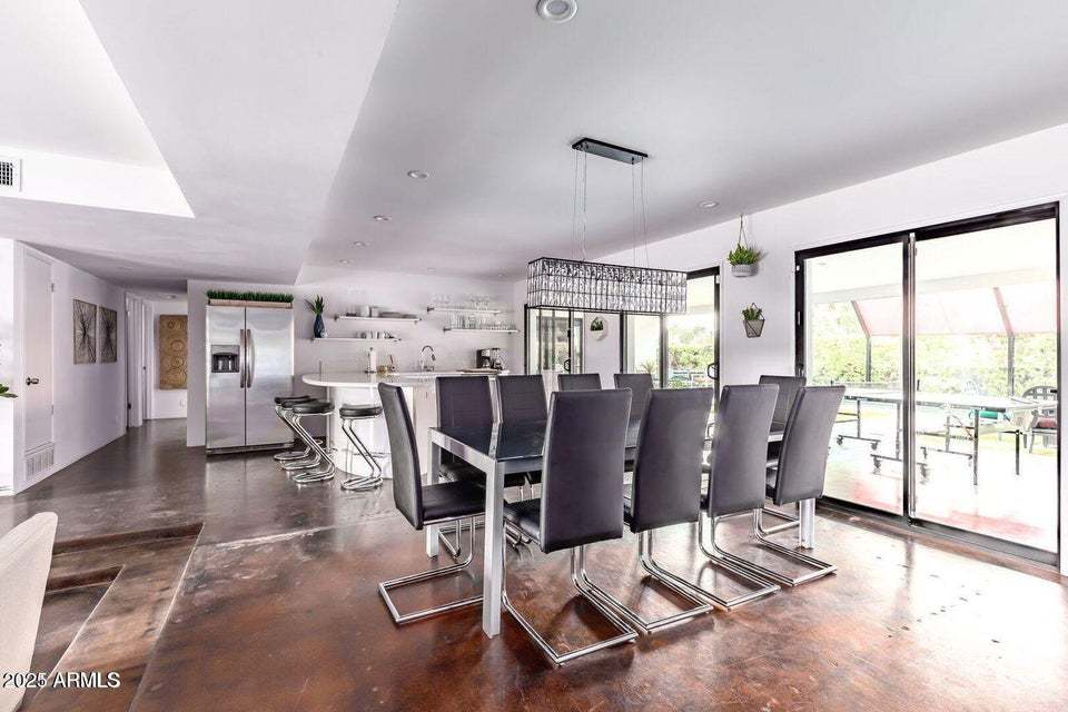 5 bedrooms / 5 bathrooms 5 blocks away from Old Town Scottsdale! property image