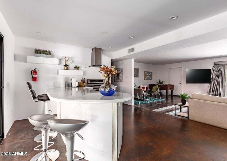 5 bedrooms / 5 bathrooms 5 blocks away from Old Town Scottsdale! property image