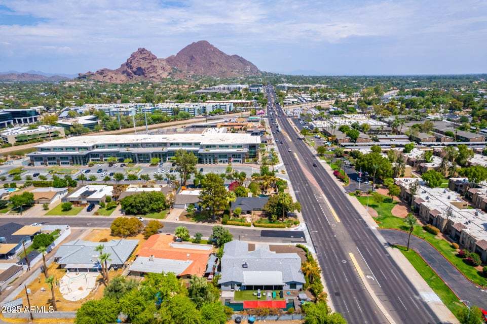 5 bedrooms / 5 bathrooms 5 blocks away from Old Town Scottsdale! property image