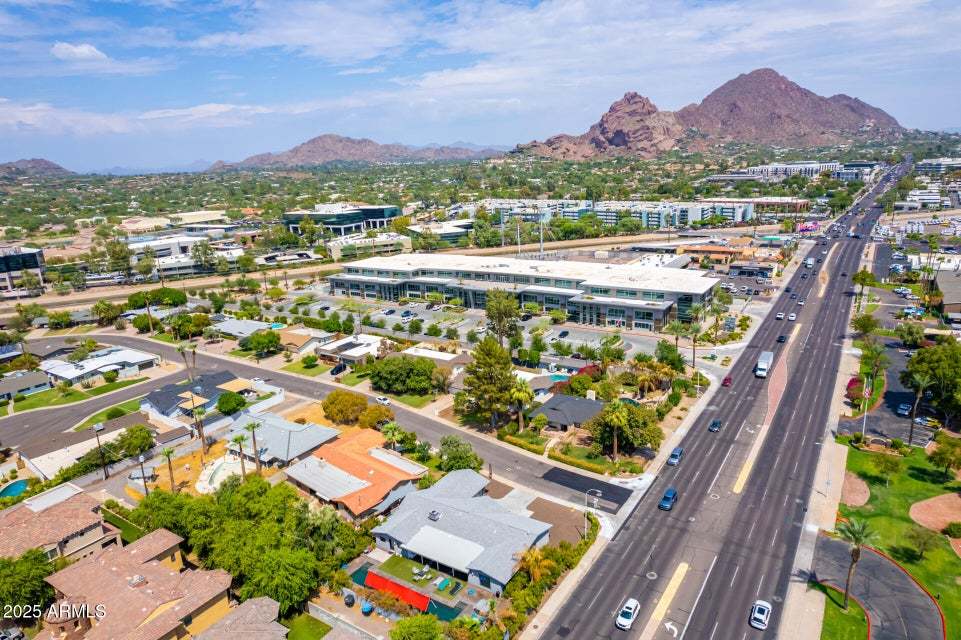 5 bedrooms / 5 bathrooms 5 blocks away from Old Town Scottsdale! property image