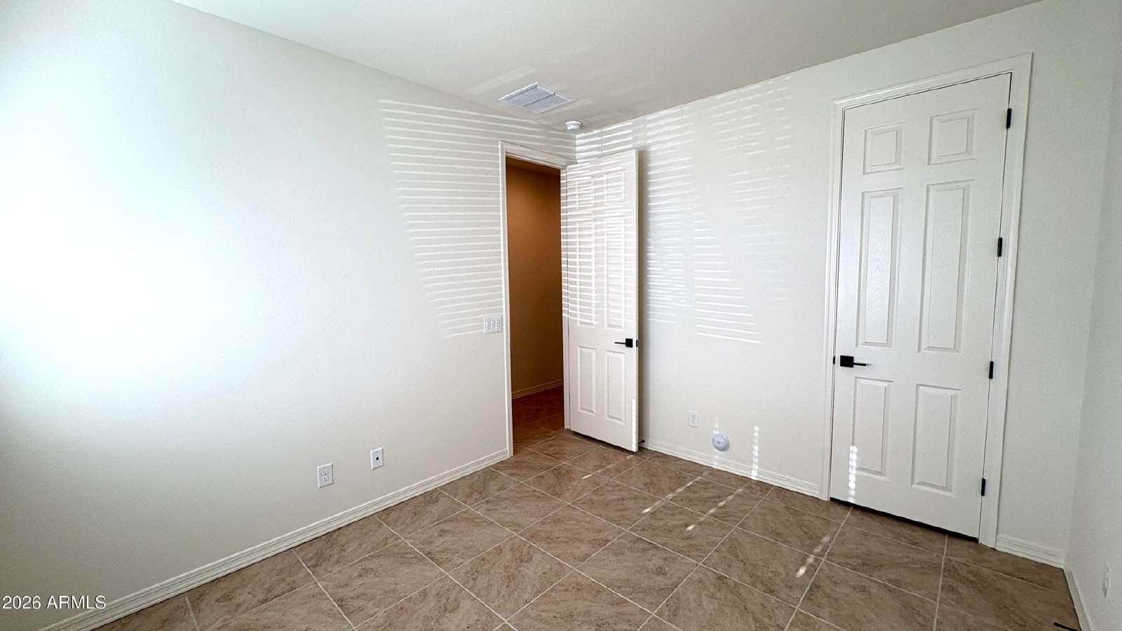 5602 W Mauna Loa Ln property image