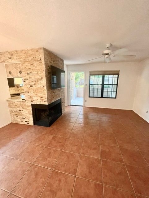 2 bedrooms, 2 bathrooms in Villa Antigua Scottsdale property image