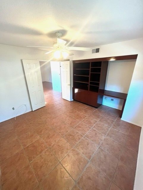 2 bedrooms, 2 bathrooms in Villa Antigua Scottsdale property image