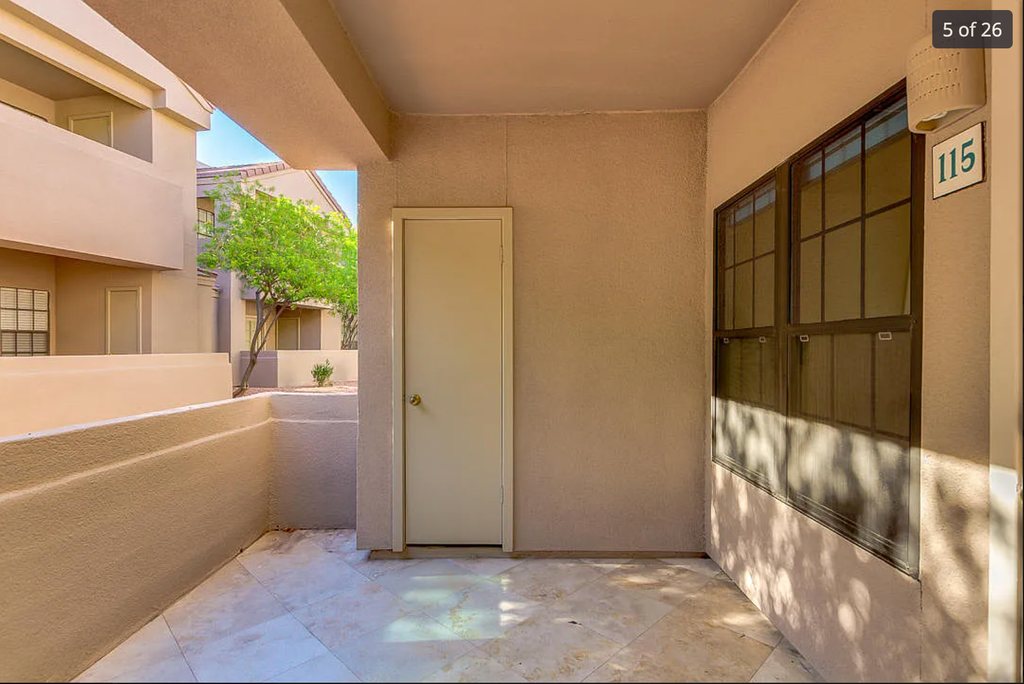 2 bedrooms, 2 bathrooms in Villa Antigua Scottsdale property image