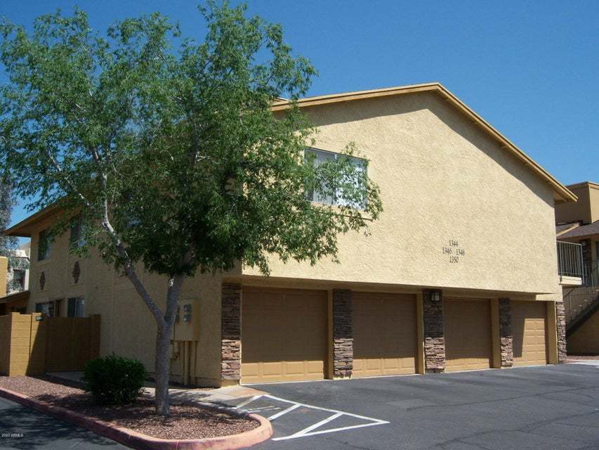 2 bedroom condo in Convenient Scottsdale Location w/ attached garage! property image