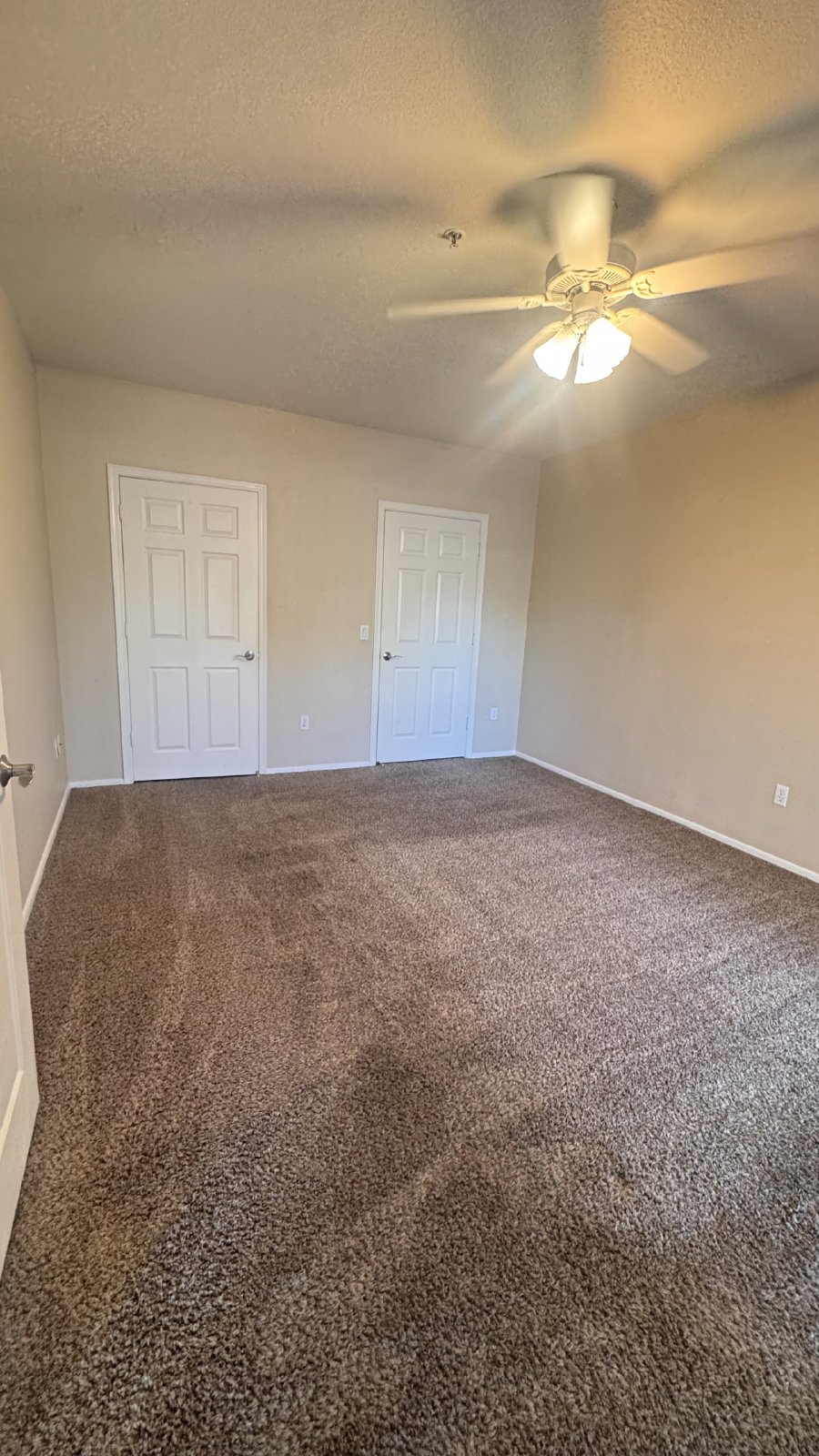 Signature Scottsdale Condo - Updated Vinyl wood Flooring, Paint and Ca property image