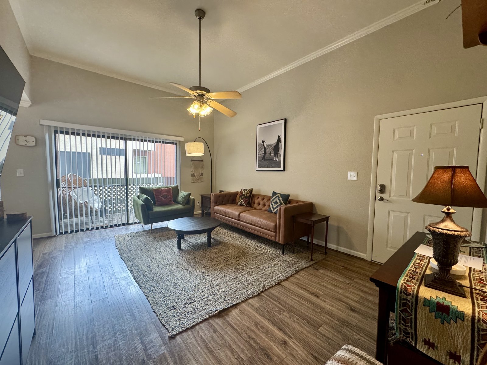 Fully Furnished 2b/2b Apartment close to Old Town Scottsdale! property image