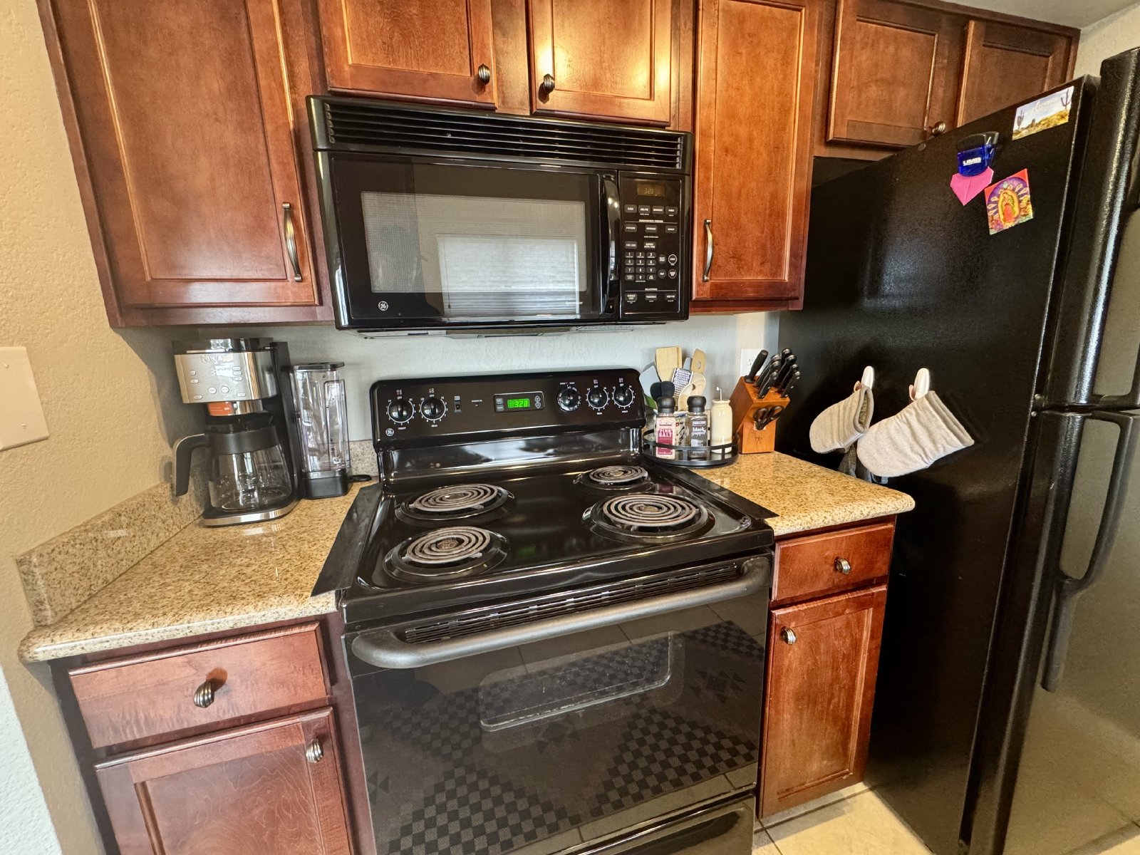 Fully Furnished 2b/2b Apartment close to Old Town Scottsdale! property image