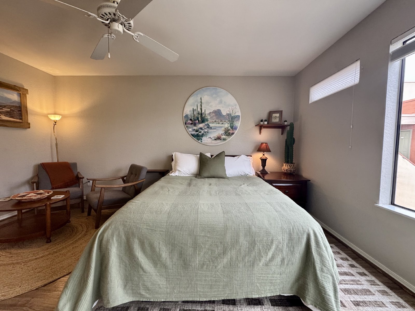 Fully Furnished 2b/2b Apartment close to Old Town Scottsdale! property image