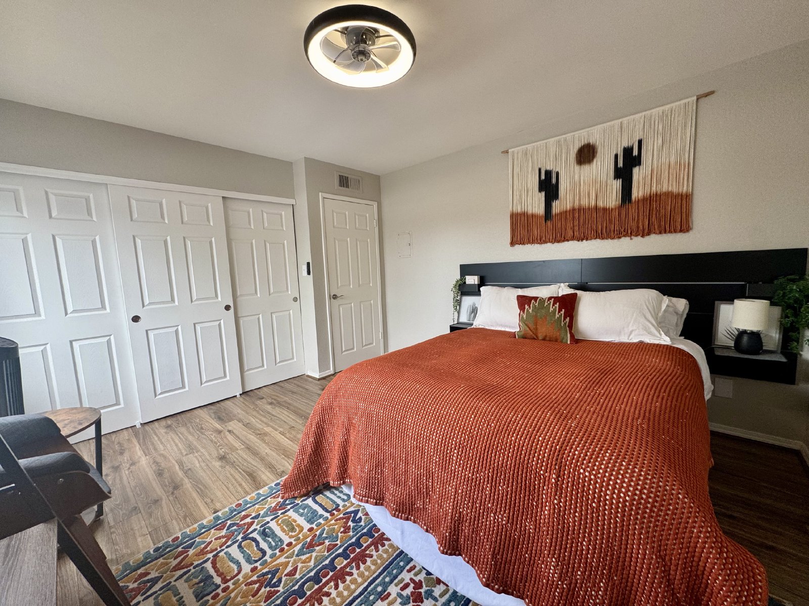 Fully Furnished 2b/2b Apartment close to Old Town Scottsdale! property image