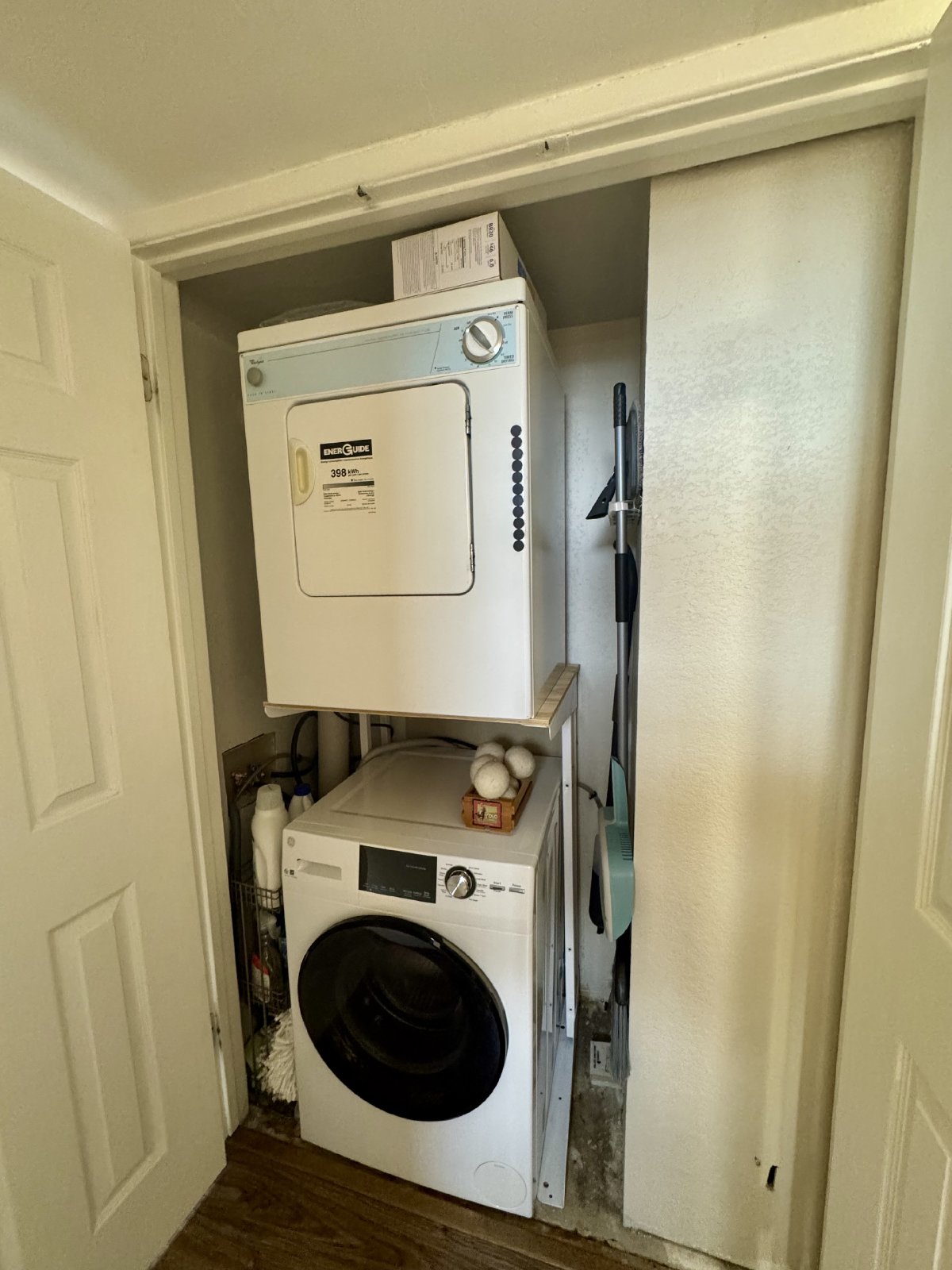 Fully Furnished 2b/2b Apartment close to Old Town Scottsdale! property image