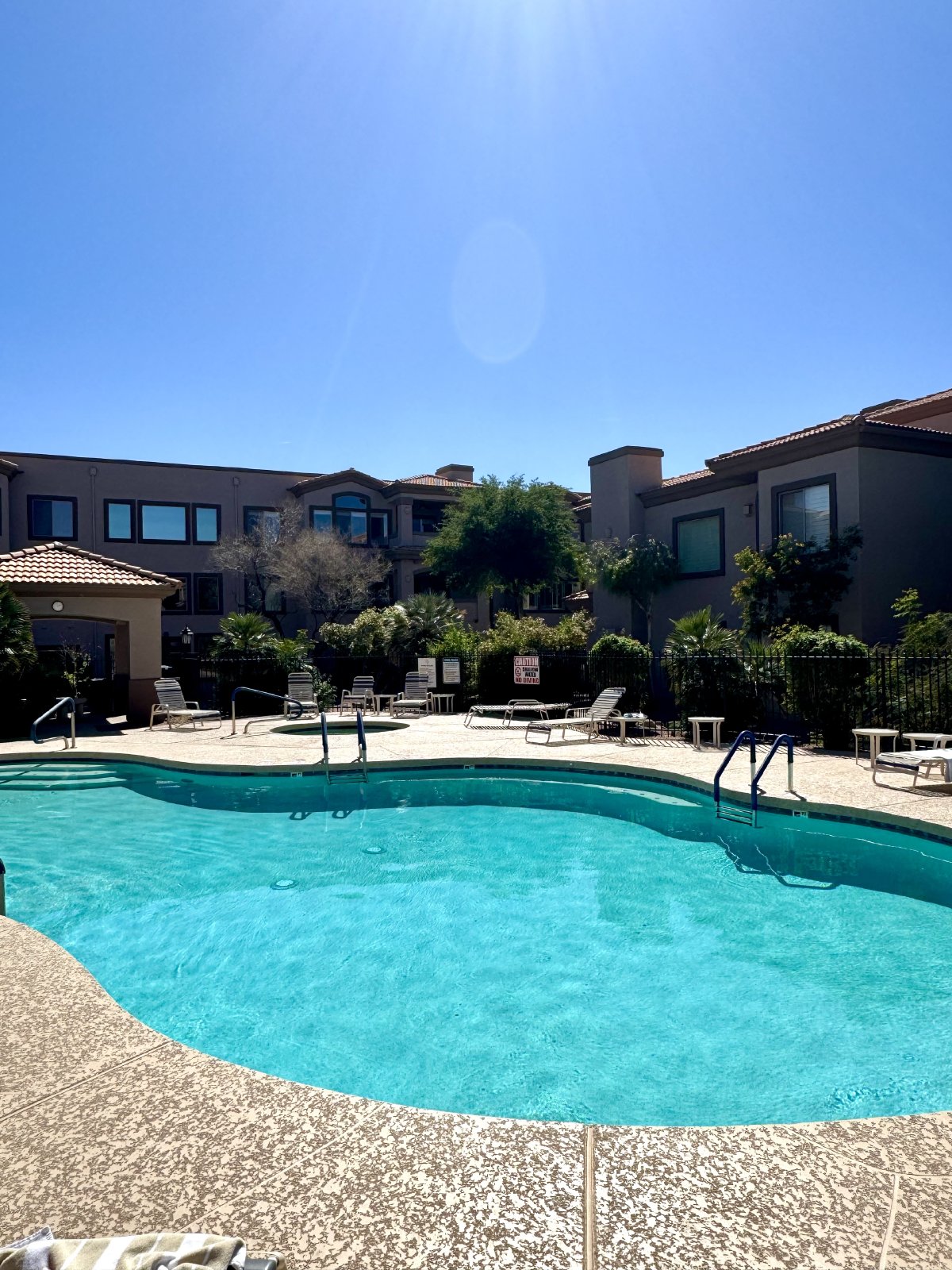 3 bedrooms/2 bathrooms in desire gated community Bella Vista! property image