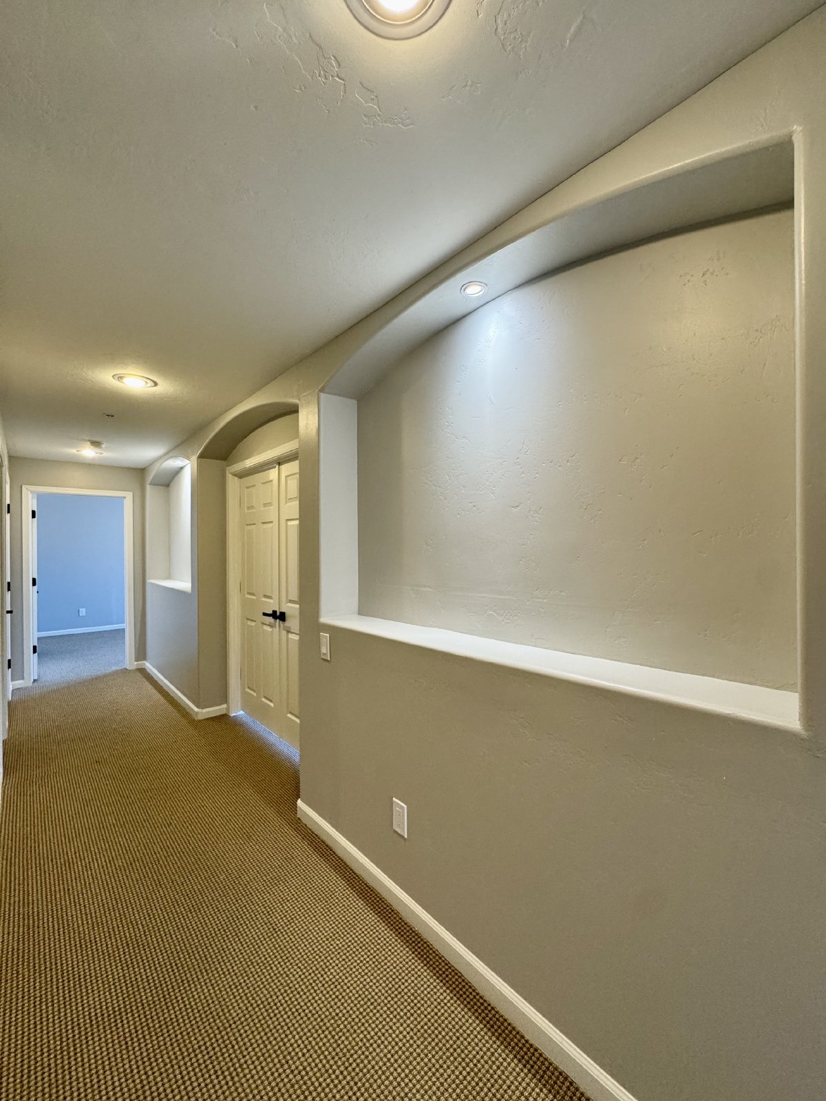 3 bedrooms/2 bathrooms in desire gated community Bella Vista! property image