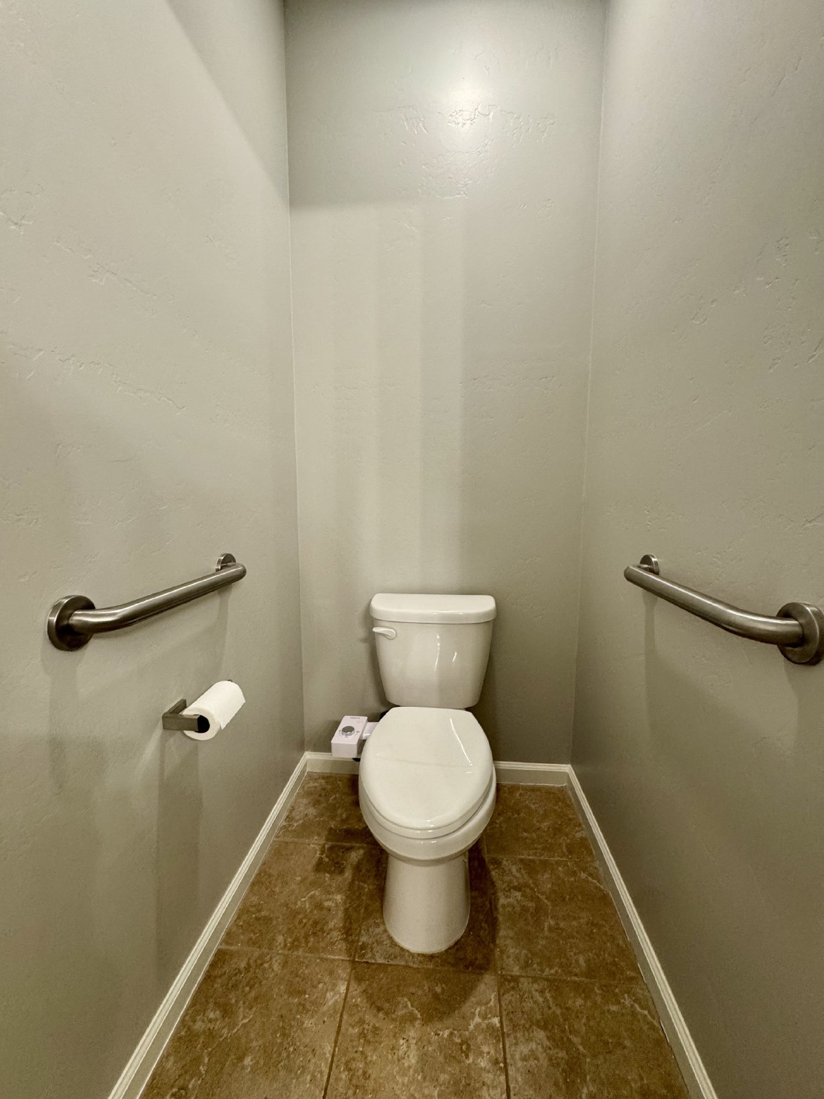 3 bedrooms/2 bathrooms in desire gated community Bella Vista! property image