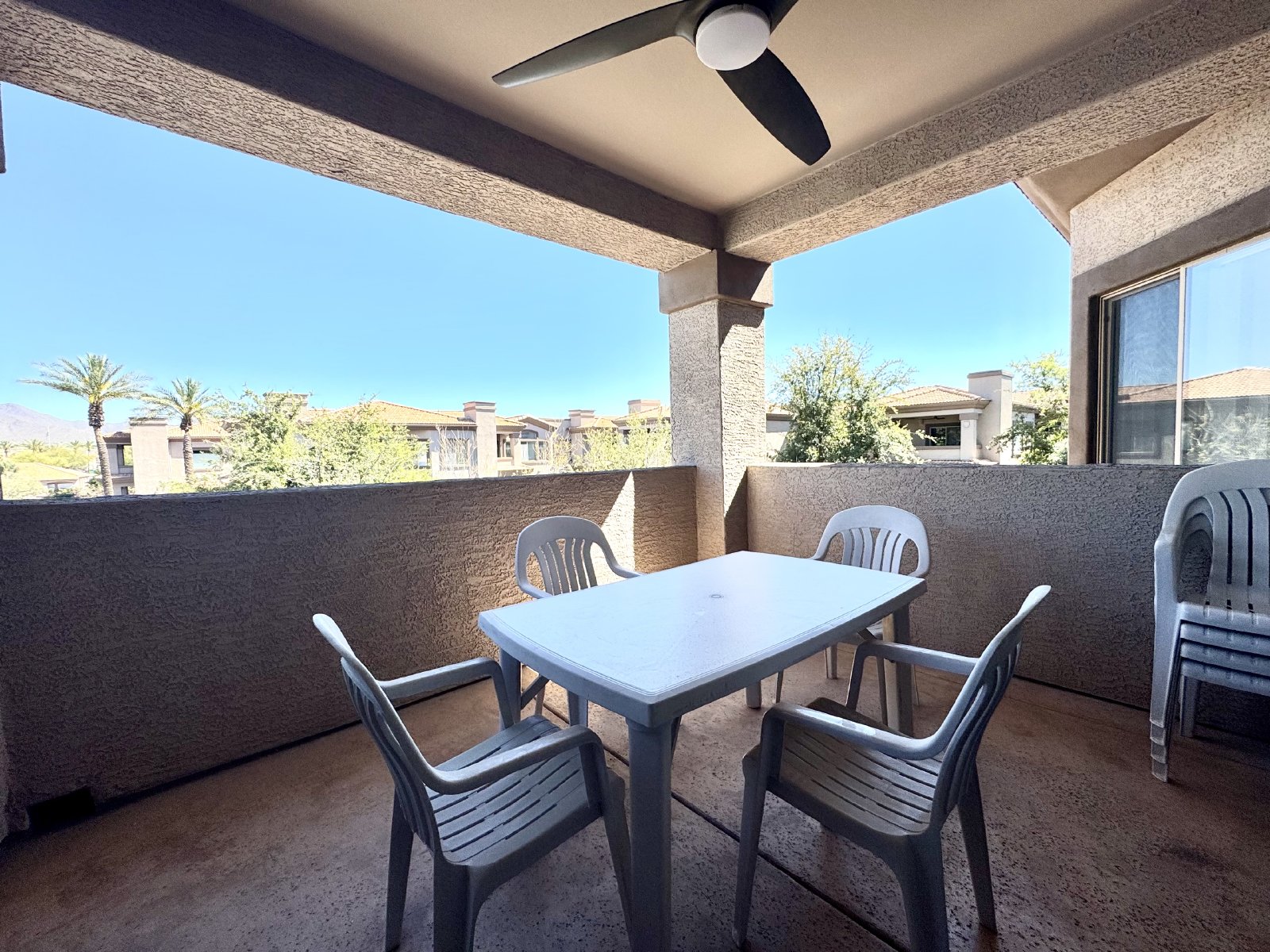 3 bedrooms/2 bathrooms in desire gated community Bella Vista! property image