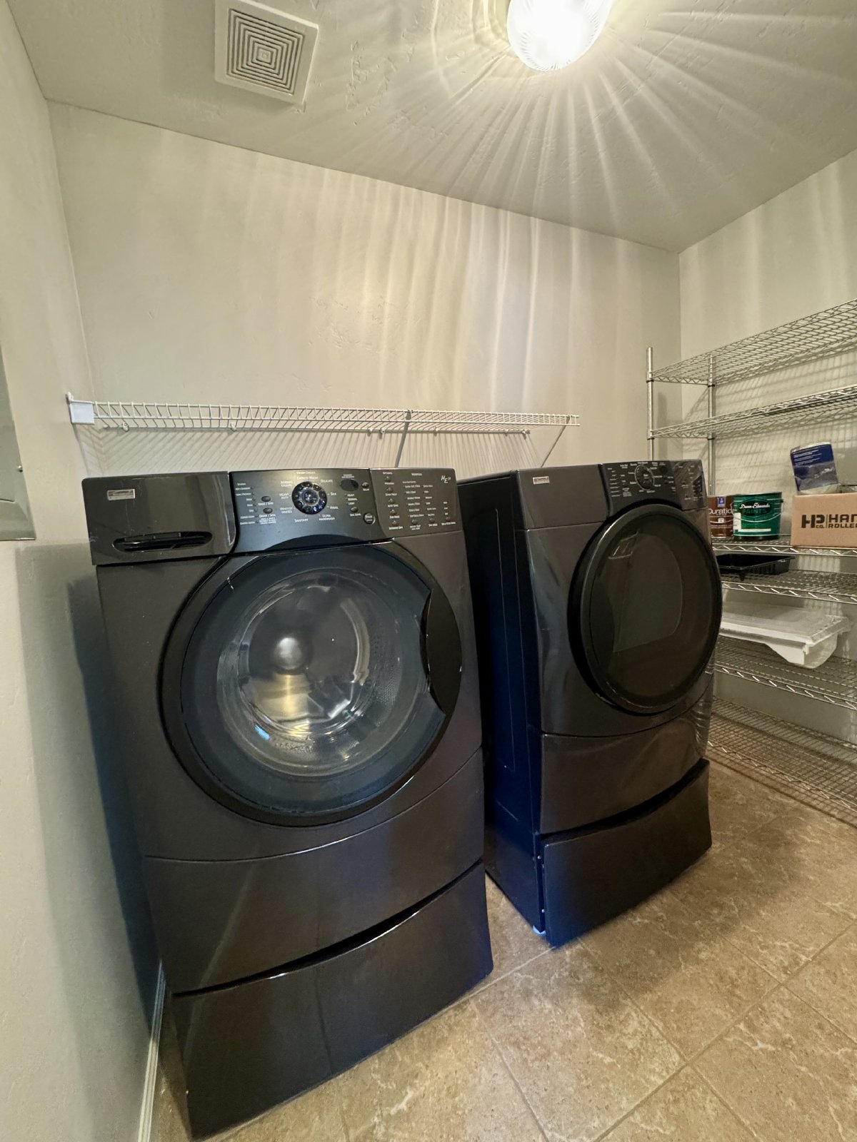 3 bedrooms/2 bathrooms in desire gated community Bella Vista! property image