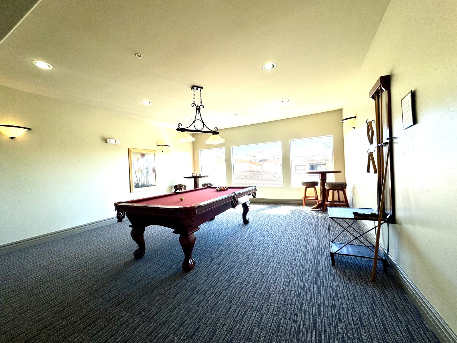 3 bedrooms/2 bathrooms in desire gated community Bella Vista! property image