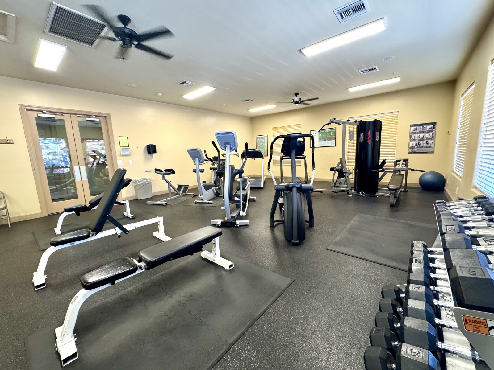 3 bedrooms/2 bathrooms in desire gated community Bella Vista! property image