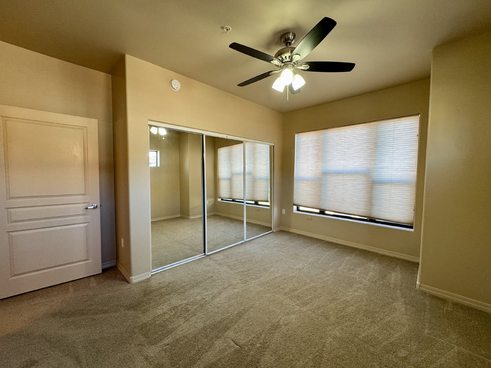 2 Bedroom condo in Desert Ridge! property image