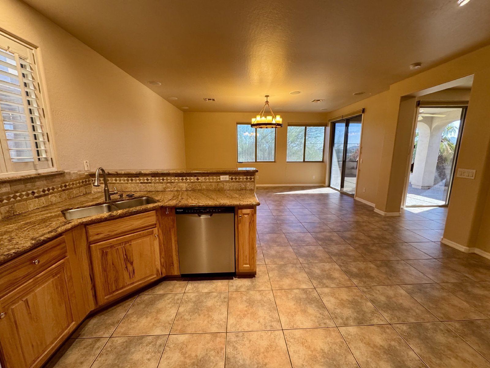 Close to Desert Ridge area! property image
