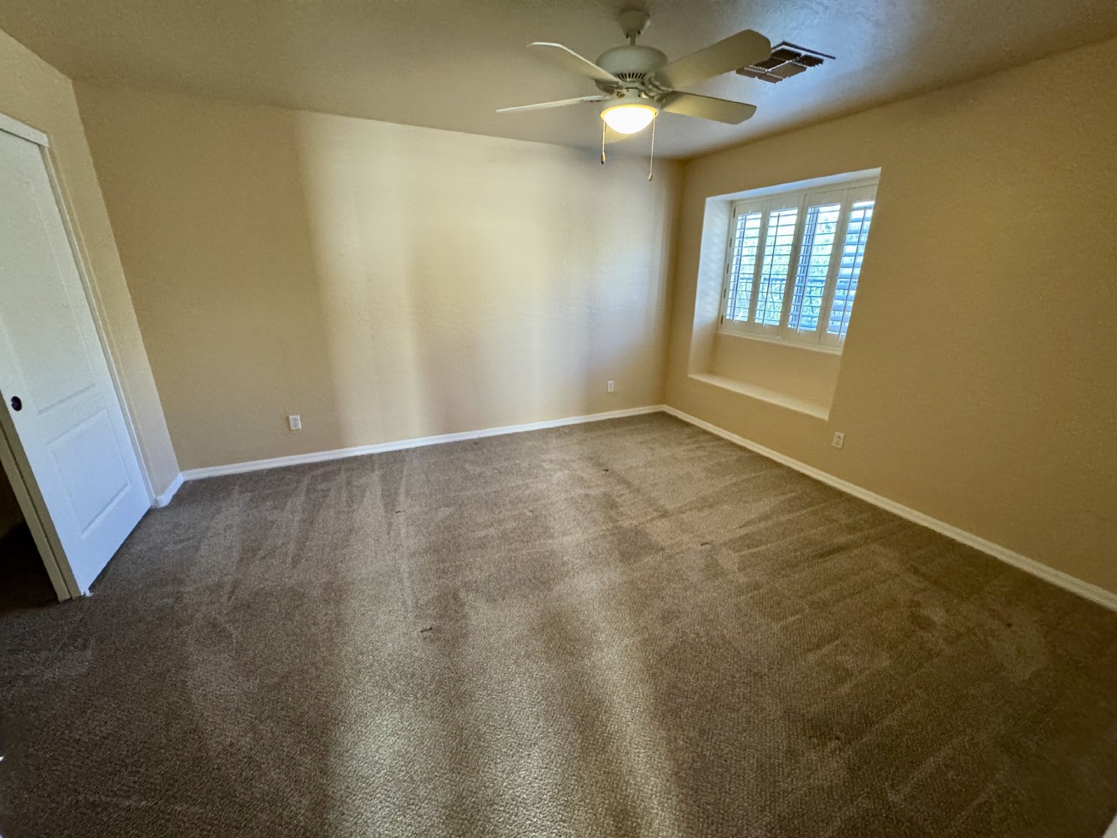Close to Desert Ridge area! property image