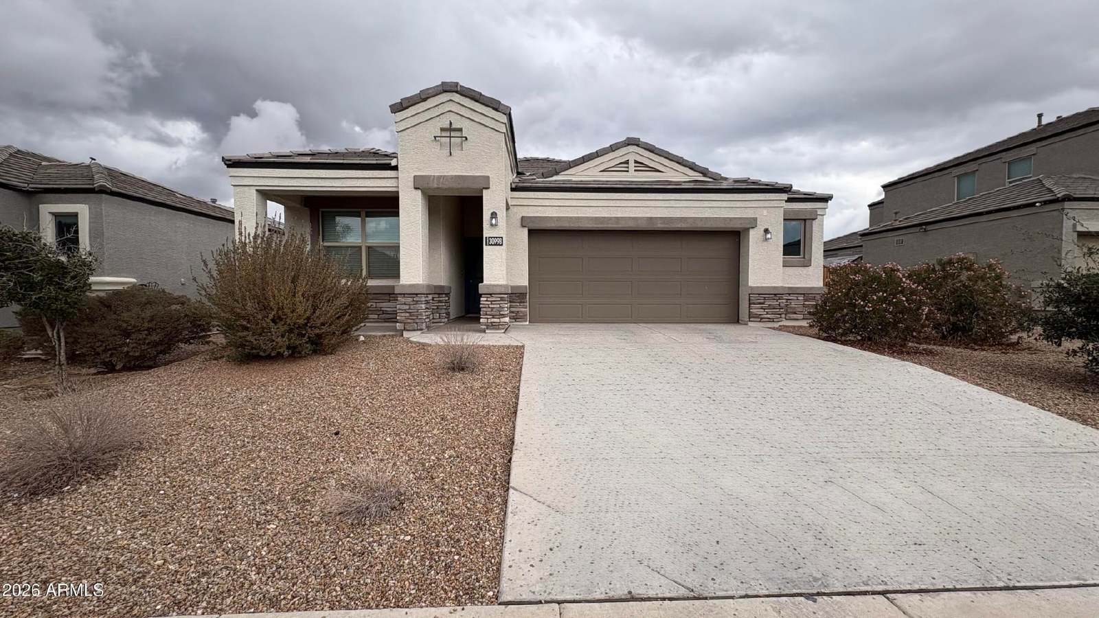 30998 W Earll Dr property image