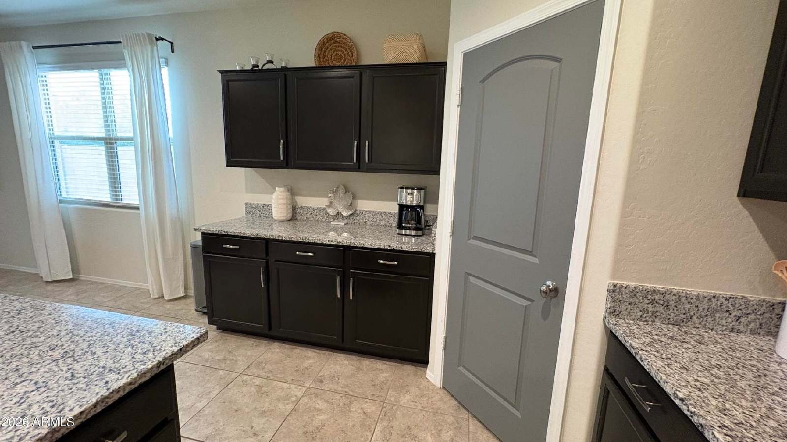 30998 W Earll Dr property image