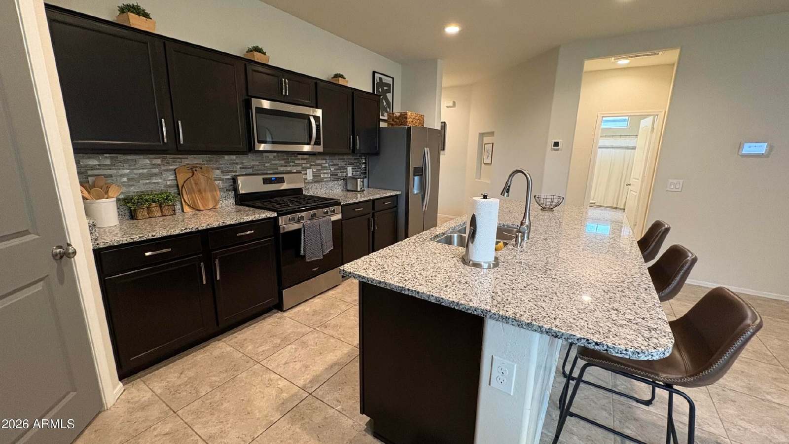 30998 W Earll Dr property image