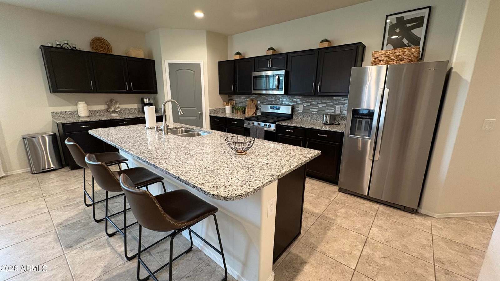 30998 W Earll Dr property image