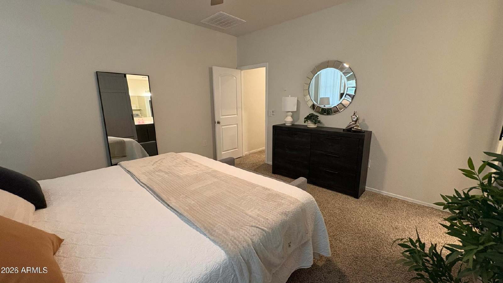 30998 W Earll Dr property image