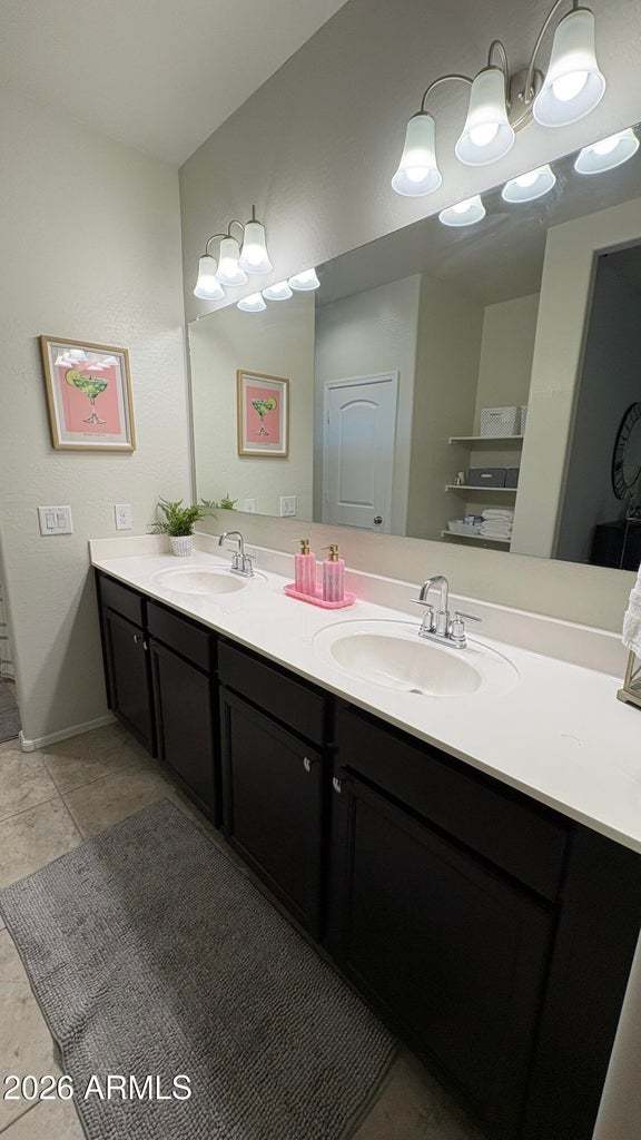 30998 W Earll Dr property image