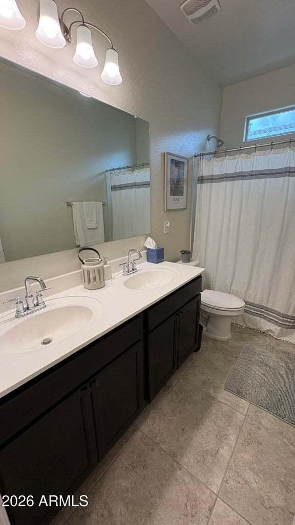 30998 W Earll Dr property image