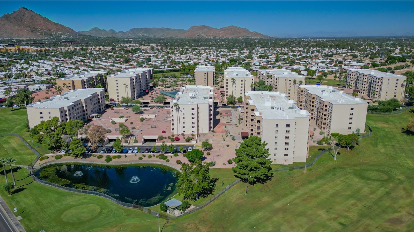 2,130 sq ft 3 Bedroom Condo in North Scottsdale property image