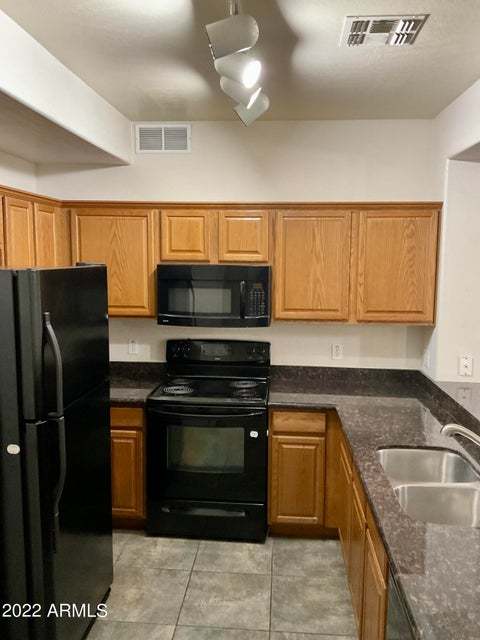 2b/2b condo in VILLA RIALTO CONDOMINIUM property image
